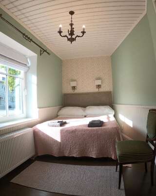 Гостевой дом Villa Kertelhof Guesthouse Кярдла Двухместный номер с 1 кроватью и собственной ванной комнатой-4